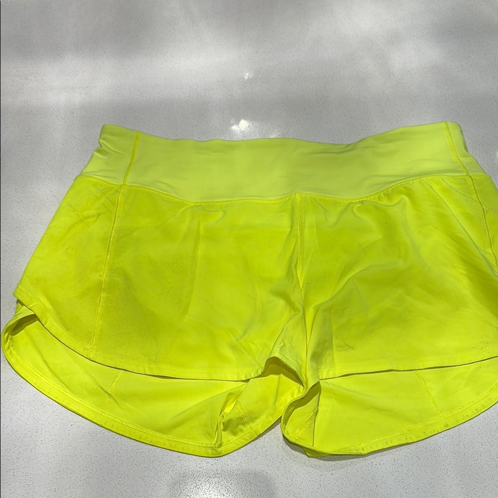 Lululemon Low Rise Speed Up 2.5 Women's Neon Yellow Shorts